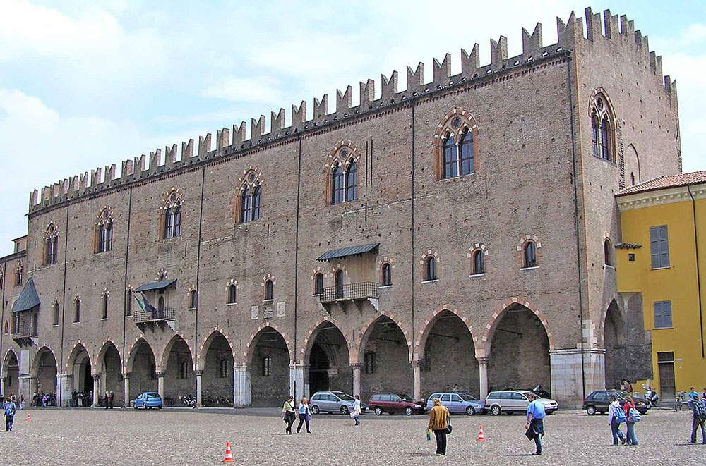 mantua-lack-of-janitors-and-ducal-palace-remains-closed