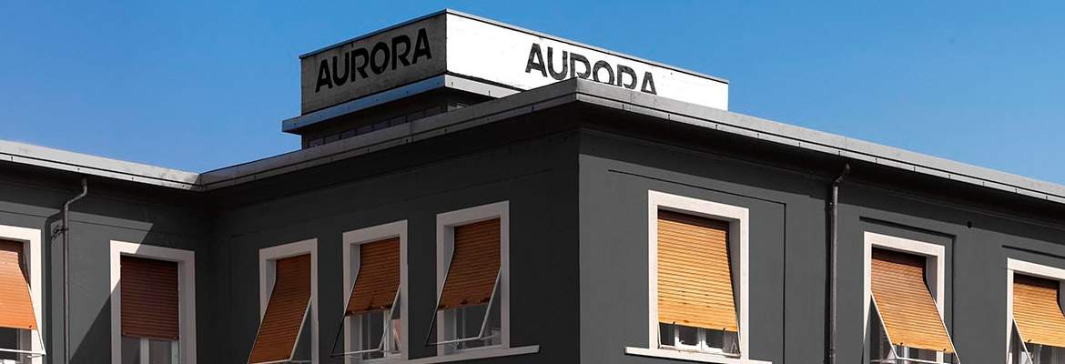 I 100 anni di Aurora, storica manifattura torinese di penne, celebrati con una mostra 