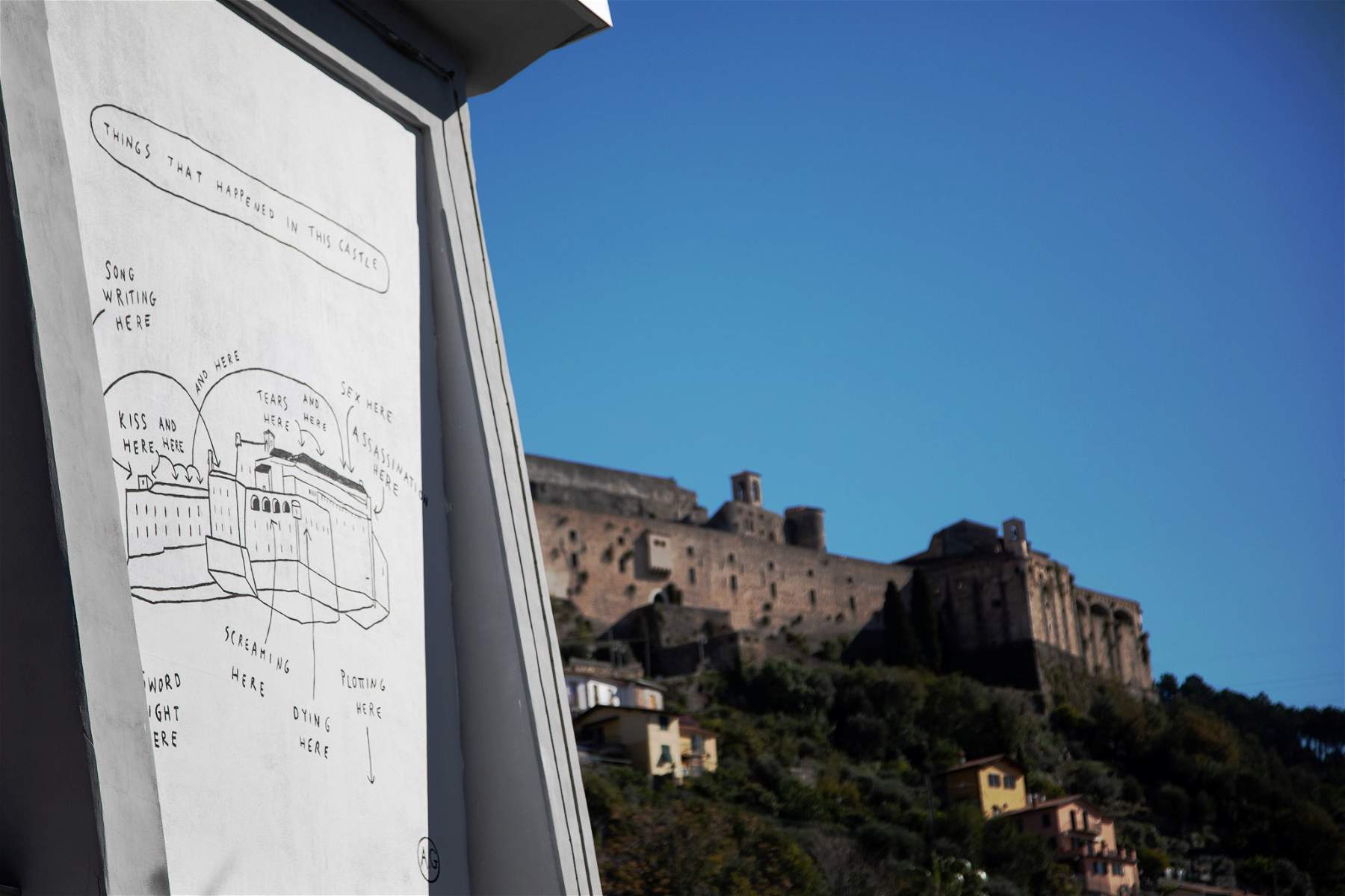La street art che dialoga coi monumenti antichi. I murales di Aldo Giannotti a Massa